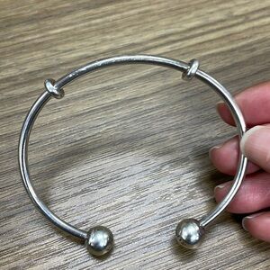 Pandora silver bangle
